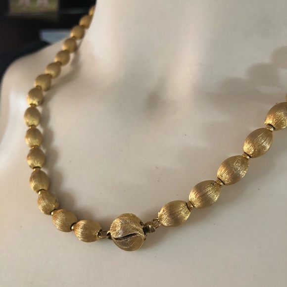 Vintage Brushed Gold Beaded Necklace - Picture 3 of 10